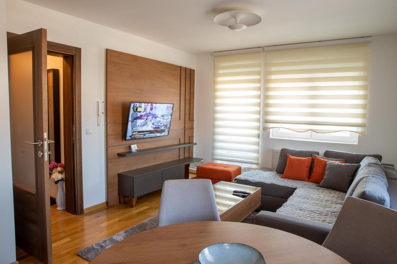Novi Pazar Apartman Lux Exterior photo